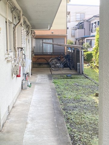 【その他共用部分】 | ウイルコート | お手入れされた共用通路