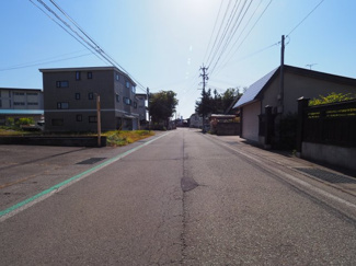 【前面道路含む現地写真】