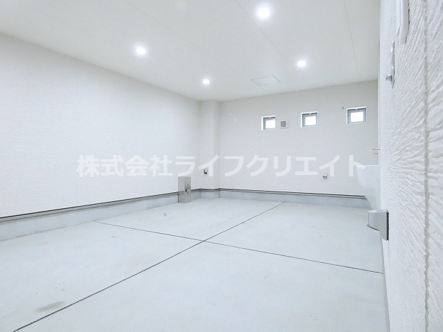 YMオートヴィラB棟の駐車場|■A棟タイプのお写真となります■