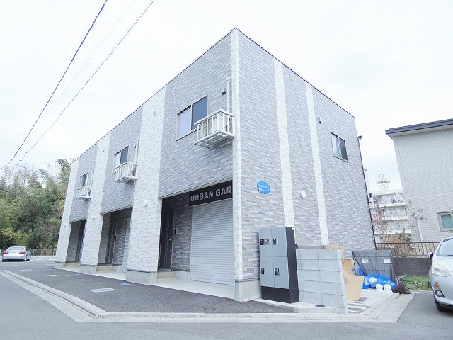 YMオートヴィラB棟の外観