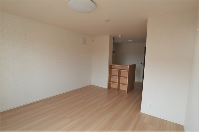 ハイアークEの居間・リビング