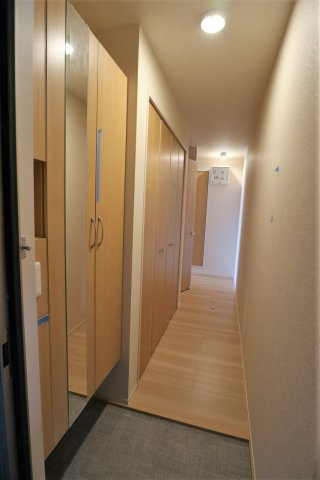 ハイアークEの玄関