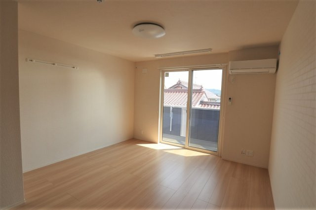 ハイアークEの居間・リビング