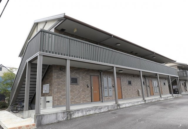 クレールレセンテA棟の外観