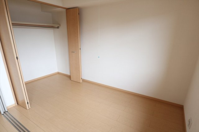 クレールレセンテA棟の収納