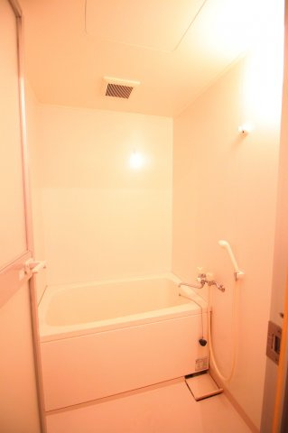 オスプリー塩屋の浴室