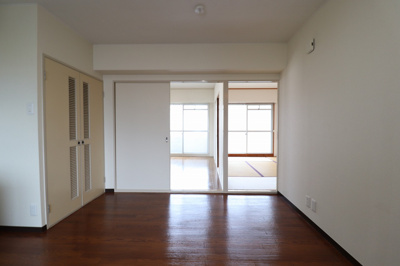 【居間・リビング】 | リバーサイドニッシン城東ハイツ