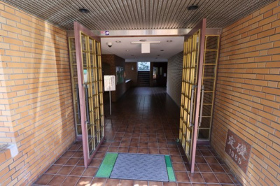 【エントランス】 | リバーサイドニッシン城東ハイツ