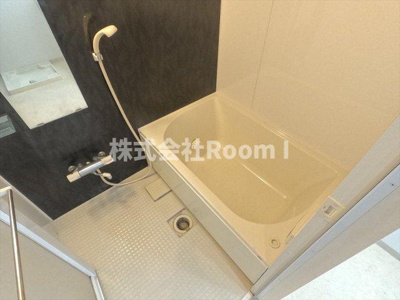 【浴室】 | カーサラピス | お風呂で日々の疲れを落としましょう