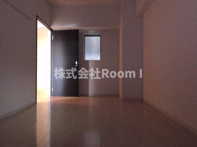 【洋室】 | カーサラピス | ゆったりした洋室です