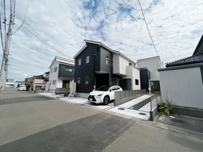 【外観】 | RiccaKIS若林区荒井2期 | スタイリッシュな外観デザイン