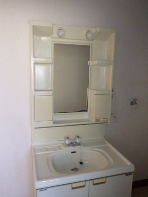 【独立洗面台】 | 大館市岩瀬字赤沼・中古住宅