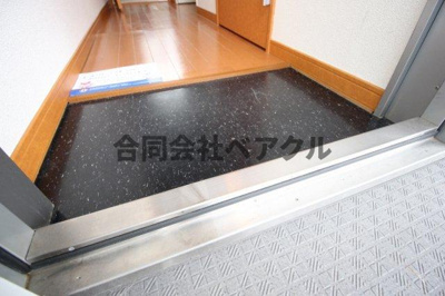 【エントランス】 | レオパレスMAISON JURAKU