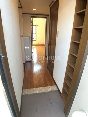 【玄関】 | ハートヒルズ伊賀 | 明るい玄関です