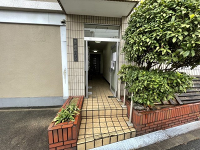 【エントランス】 | 第一嵯峨ハイツ | エントランスです。