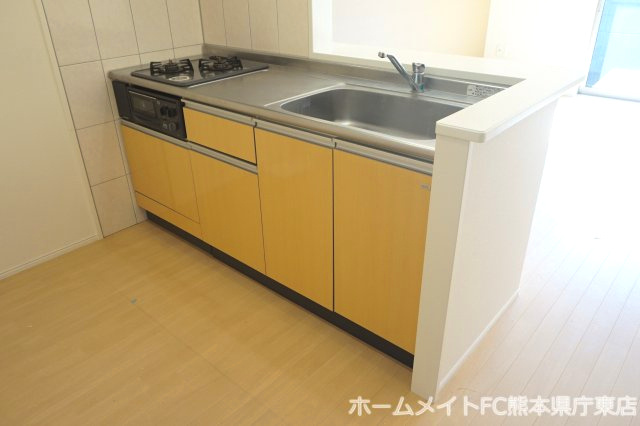 熊本市南区田井島３丁目のアパートのキッチン