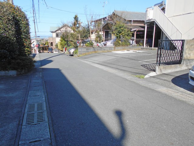 【その他】 | 沼津市西沢田 売一棟アパート ES04257 | 沼津市西沢田　前面道路