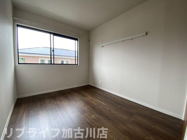 加古川市尾上町口里のアパートの洋室