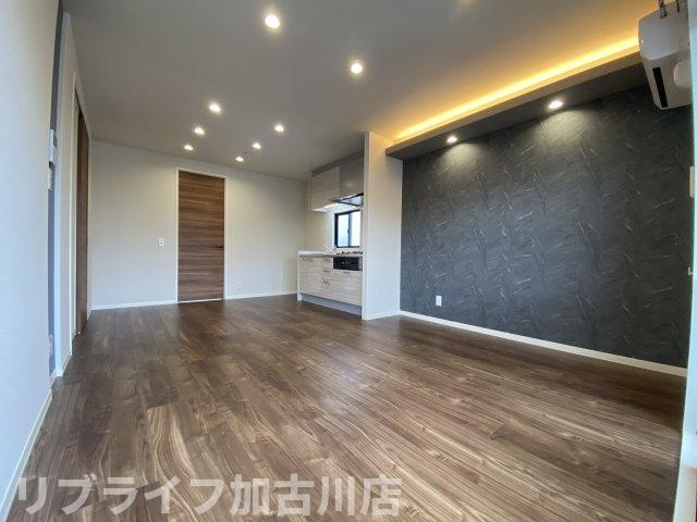 加古川市尾上町口里のアパートの居間・リビング