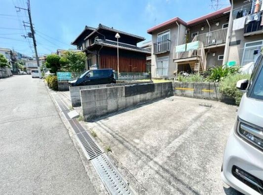 泉ヶ丘ハイツの駐車場