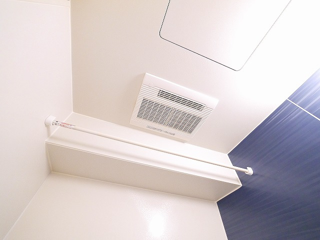 フィオーレ小泉の設備|浴室の換気扇です