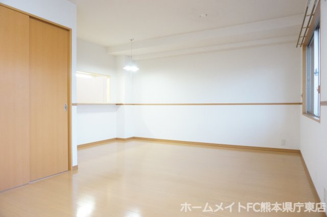 エトワール月出の居間・リビング