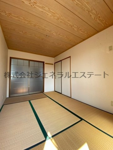 ワールドライフ中田Ⅰの寝室|寝室にぴったりのお部屋です