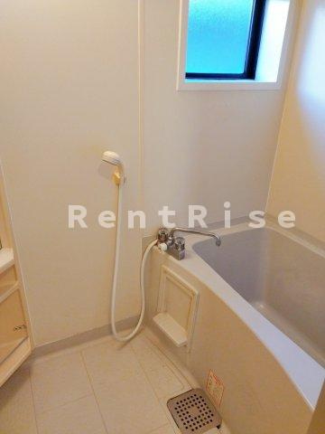 Ｓｅｊｏｕｒ Ｎａｗａの浴室