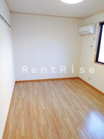 Ｓｅｊｏｕｒ Ｎａｗａの居間・リビング