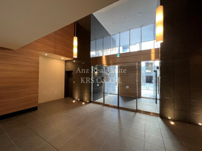 【ロビー】 | BPRレジデンス本町東 | 吹き抜けの解放感溢れる空間が広がるロビー♪