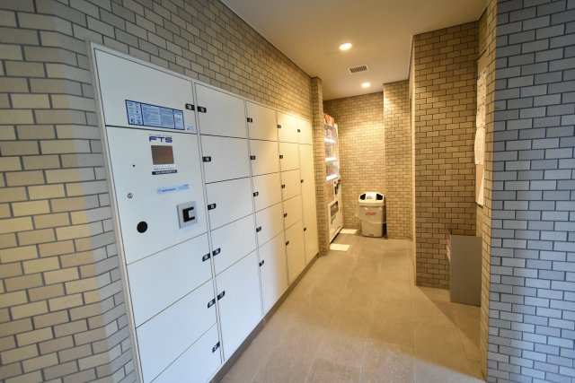 メイツブラン長岡京のその他共用部分|宅配BOX