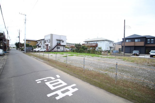 川越市府川　建築条件なし売地　東武東上線『川越駅』バス16分　【山田小学区】の前面道路含む現地写真