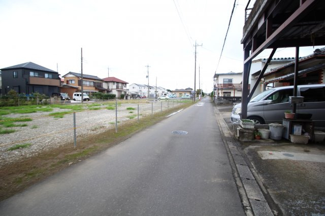 川越市府川　建築条件なし売地　東武東上線『川越駅』バス16分　【山田小学区】の前面道路含む現地写真
