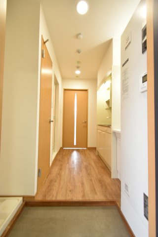 ハクユウ元町の玄関