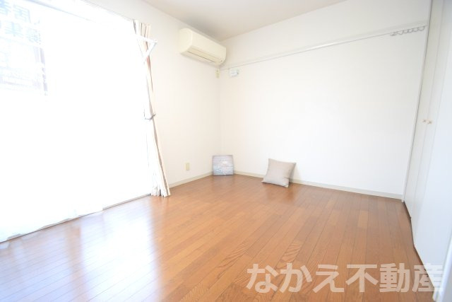 【居間・リビング】 | ゆったりとした居間です