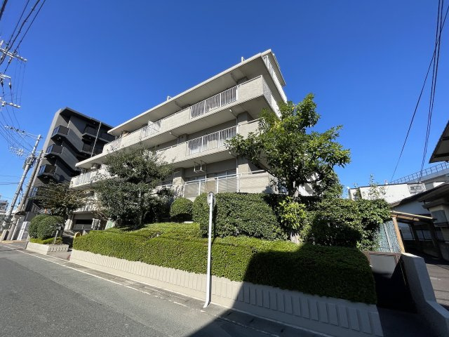 井尻ロジュマンの外観