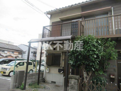 【外観】 | 御厨南1丁目テラスハウス（八戸ノ里賃貸） | おしゃれな外観です