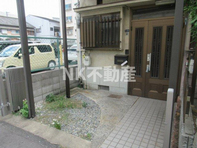 【エントランス】 | 御厨南1丁目テラスハウス（八戸ノ里賃貸） | エントランスです