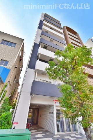 モノトーン難波