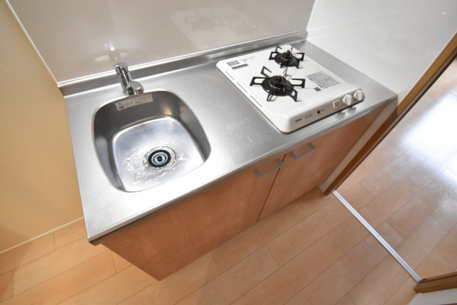 モノトーン難波のキッチン