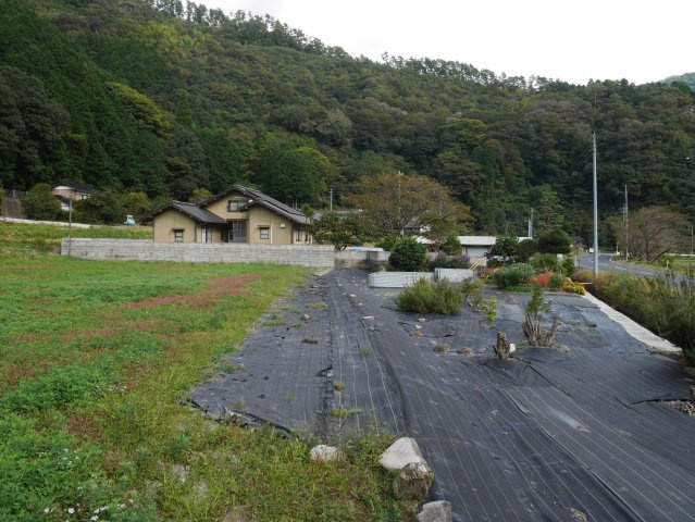 苫田郡鏡野町寺和田　売土地98.9坪