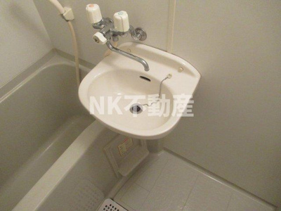 【洗面所】 | SENTIA八戸ノ里（八戸ノ里賃貸） | 洗面です