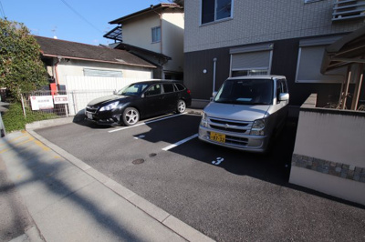【駐車場】 | メゾンキンメイ
