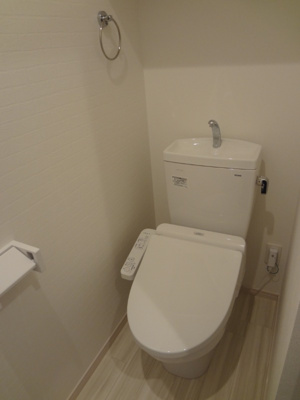 【トイレ】 | G-Smart SOUTH SHORE | 別号室の写真になります。現況優先。