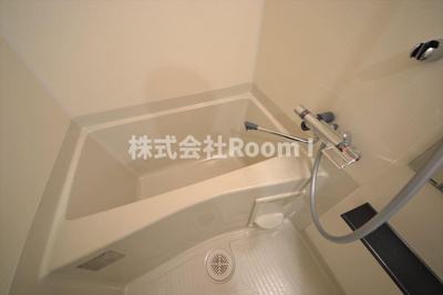 【浴室】 | プレサンス松屋町ヴィゴラス | コンパクトで使いやすいお風呂です