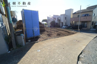 【前面道路含む現地写真】 | 海老名市大谷北２丁目　売地　全２区画　【仲介手数料無料】