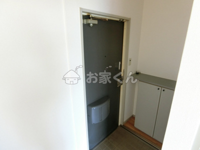 【玄関】 | サンビレッジ須磨B棟 | シューズボックス付き玄関(写真は別のお部屋の写真です)