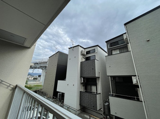 【展望】 | 前面の建物との間に駐車場があるので陽当りは問題ないです