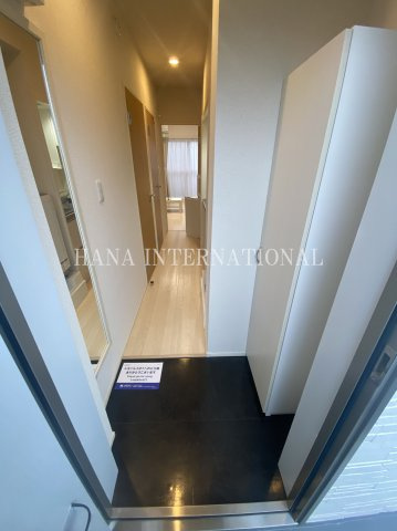 クレイノルディネの玄関