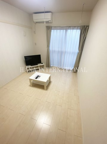 クレイノルディネの洋室